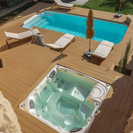 فيلة Luxury Amarilla Golf