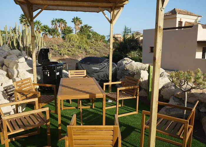 Villa Luxury Amarilla Golf *